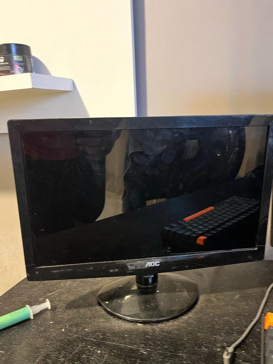 Dois monitores, um AOC e outro CBTECH - Foto 2