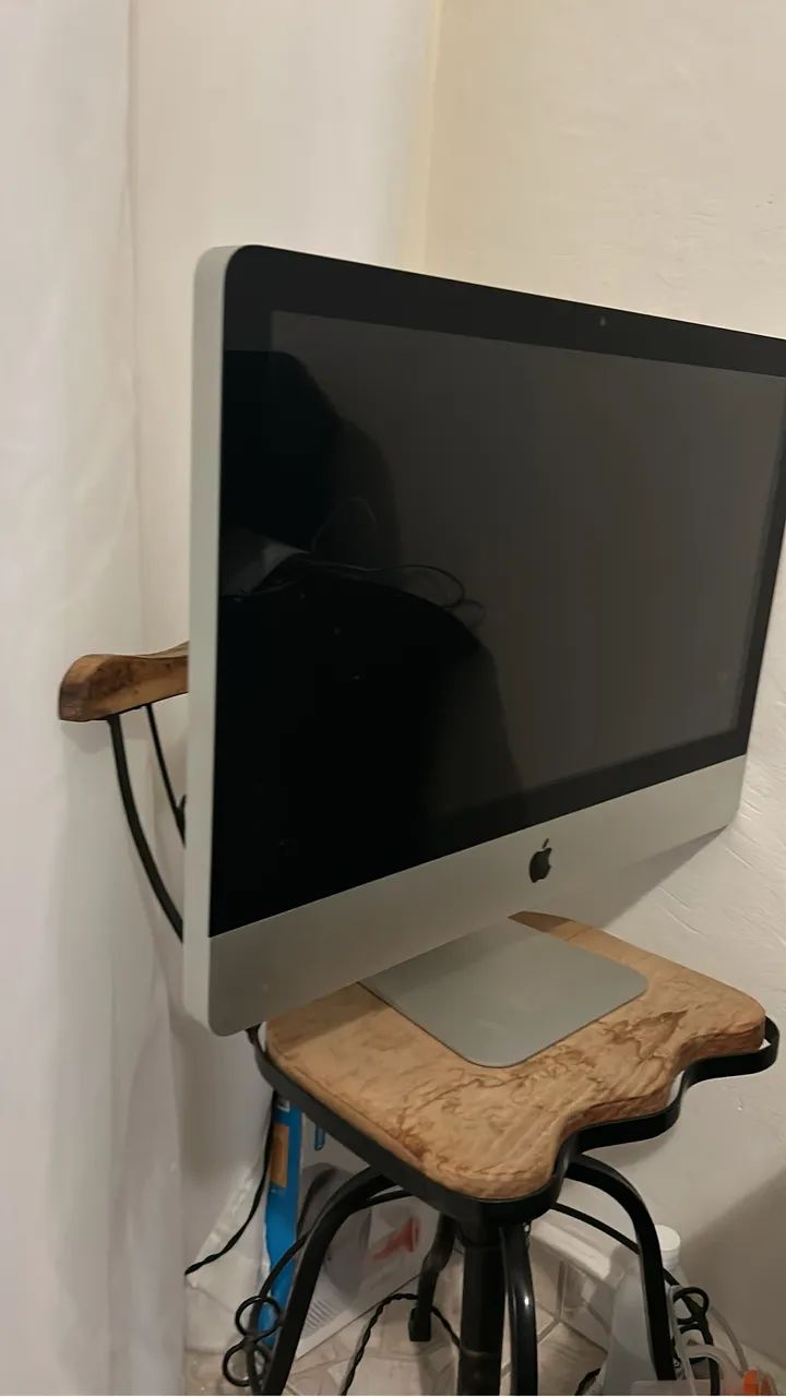 iMac 2011 - 21.5 inch i7 Quad-Core