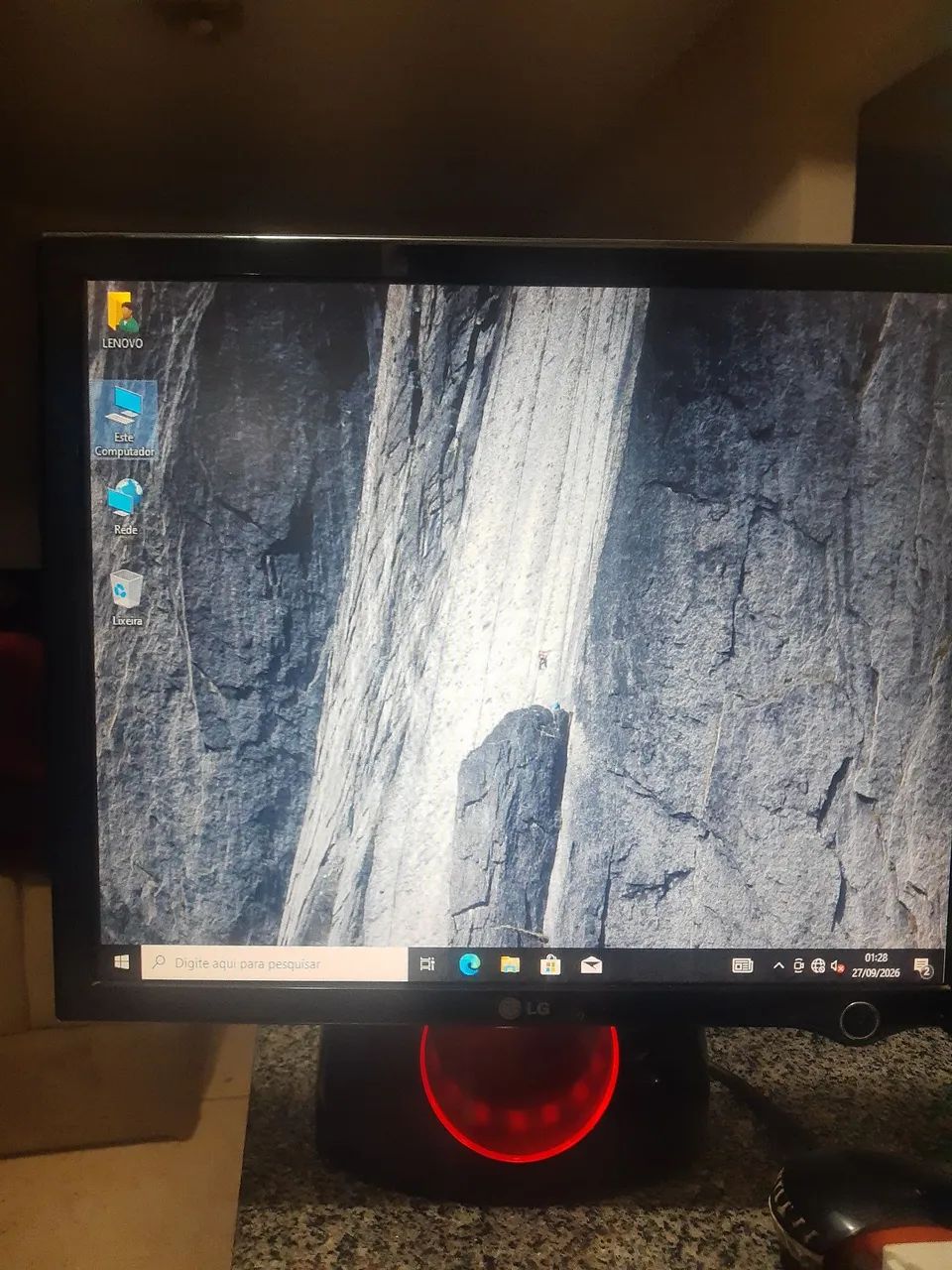 Monitor