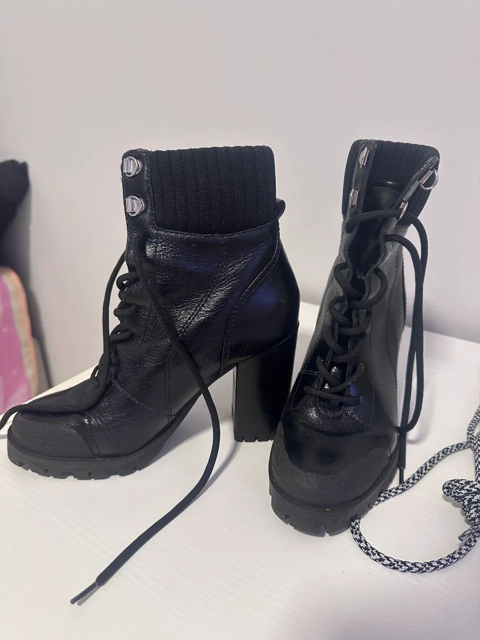 Bota tratorada Arezzo 