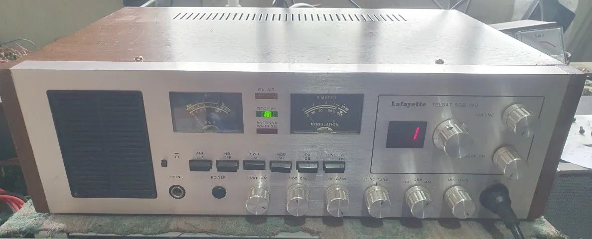 Rádio PX Lafayette SSB-140 sem audio, tx e rx ok - Foto 2