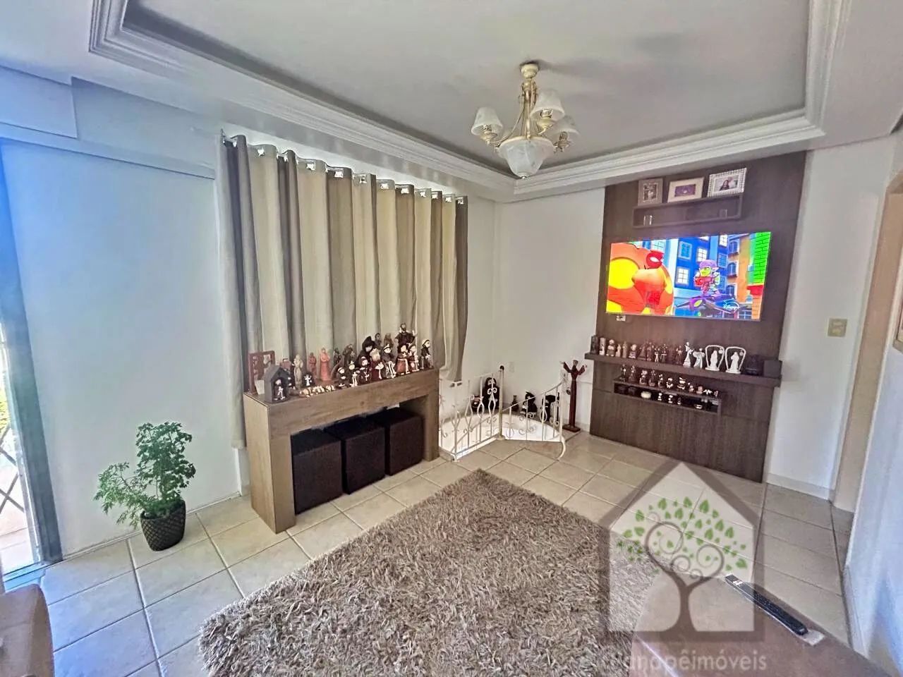 Casa Ampla com 4 Dormitórios e Terraço Gourmet na Trindade - Foto 4