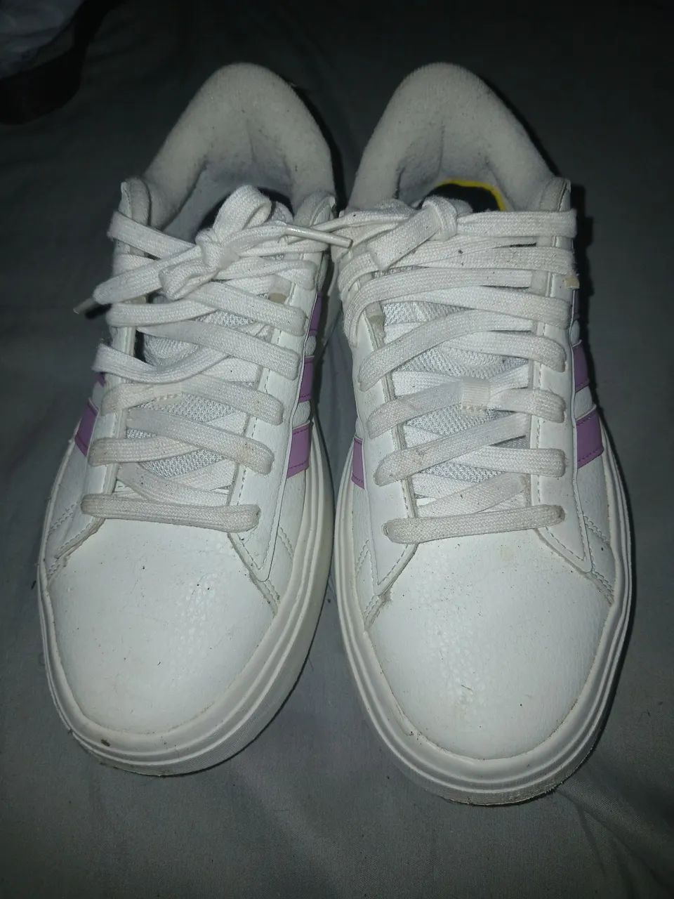 Tênis adidas