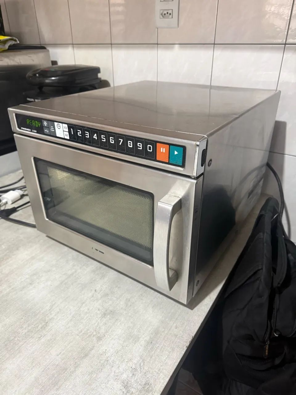 Microondas profissional Prática Finicher 2100w 220v  - Foto 2