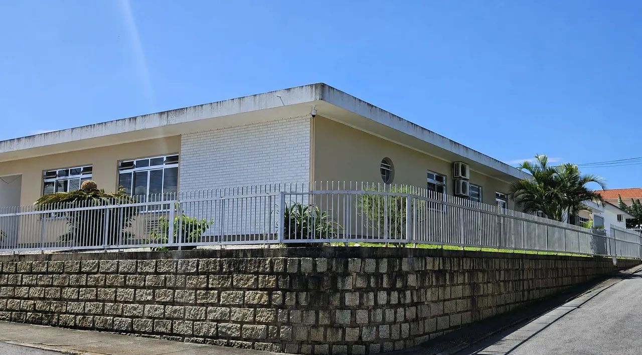 Casa Ampla com 720 m² de Terreno em Capoeiras - Florianópolis/SC - Foto 2