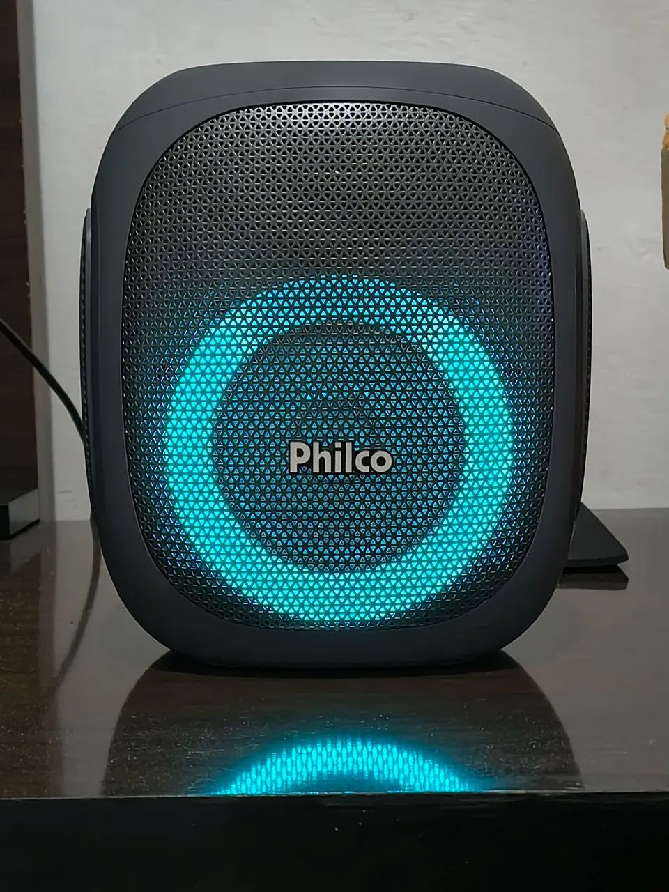 Caixa de som Philco 180 W de potência