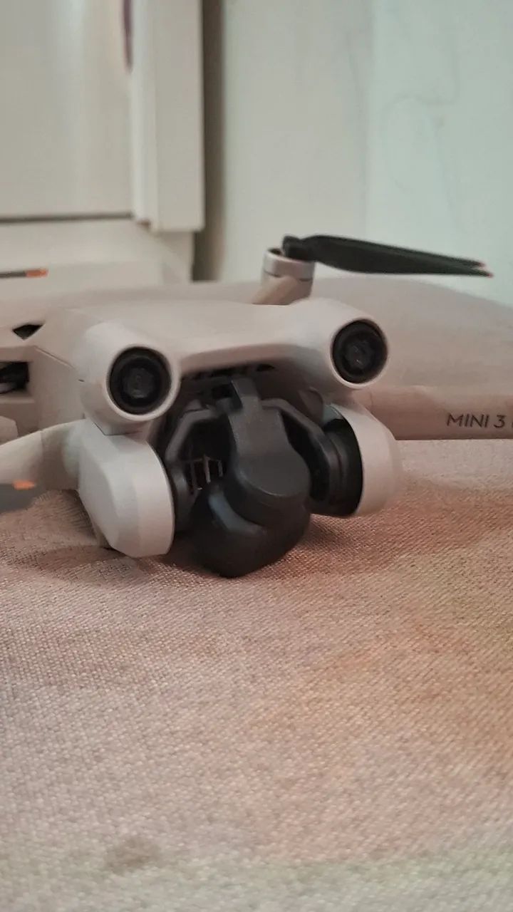 Drone DJI MINI 3 PRO, controle e duas baterias - Foto 3