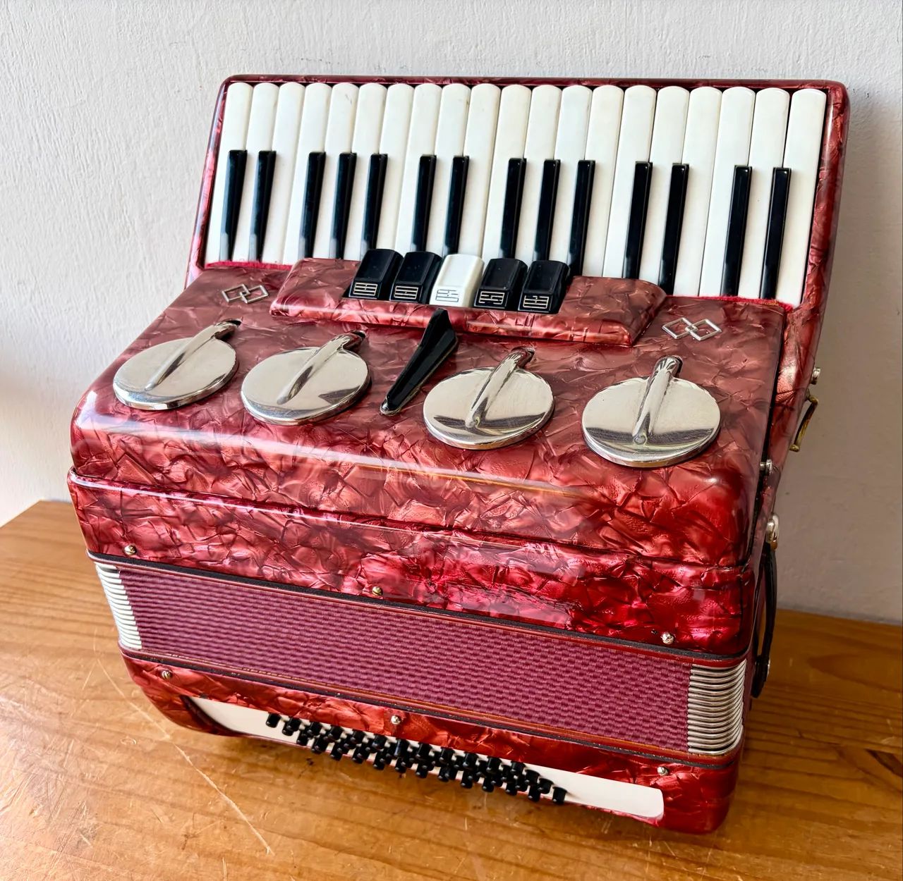 Acordeon Hering 48bx - Foto 5