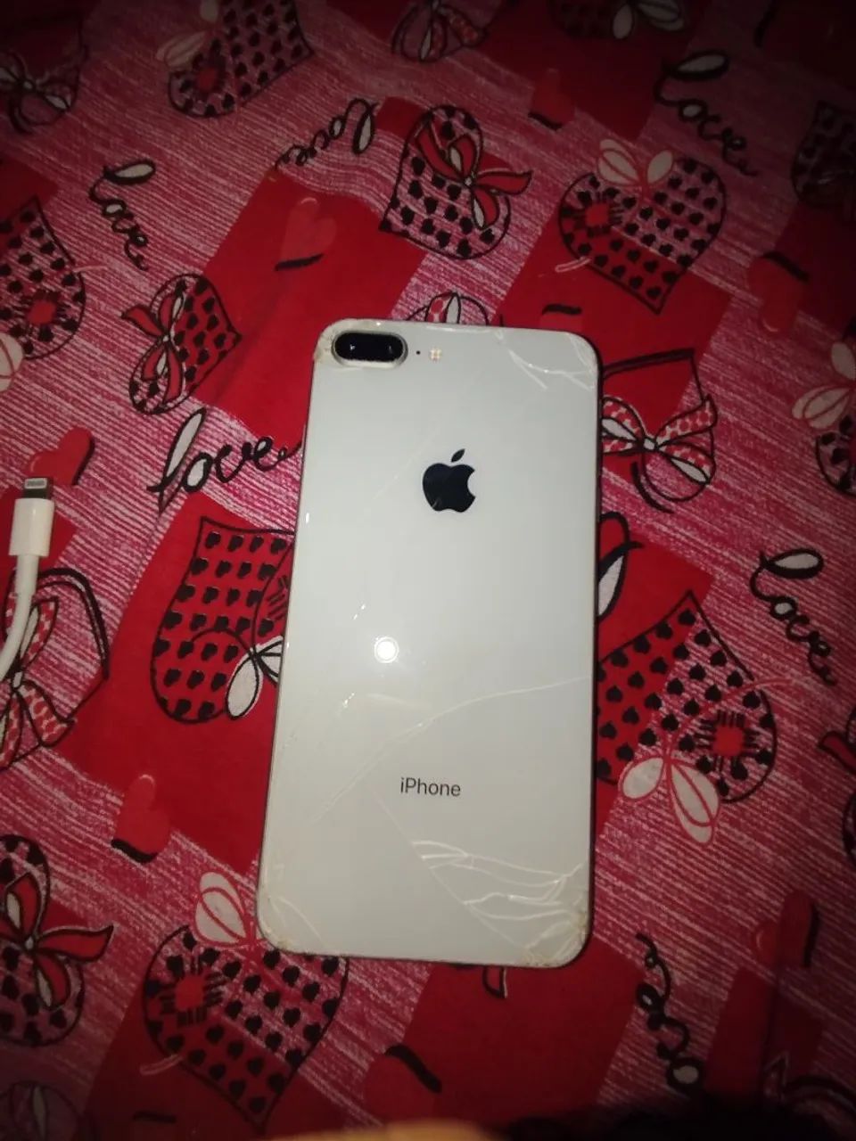 iPhone 8 plus com a traseira trincada  - Foto 2