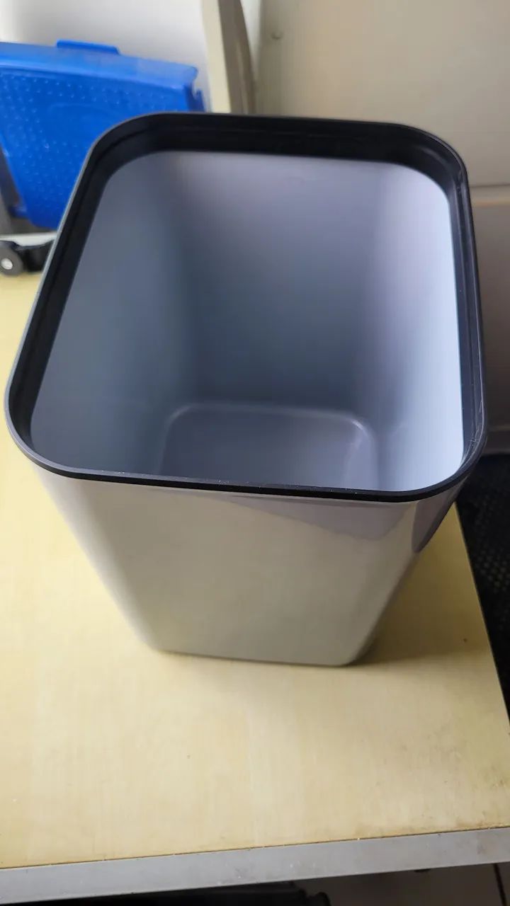 Lixeira Automática 16 litros - 2 pilhas aa - Foto 5