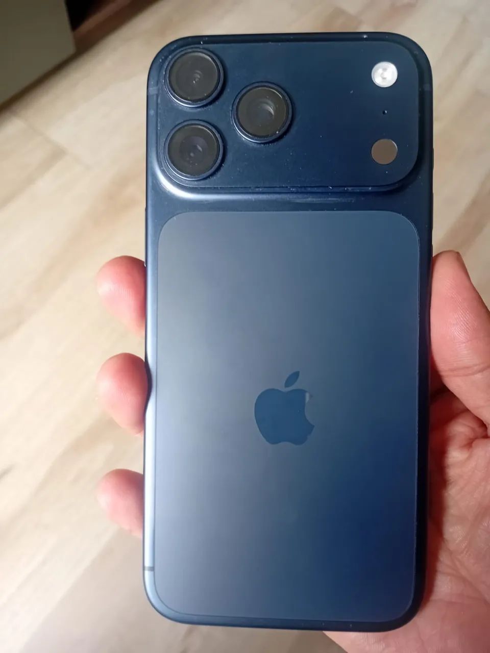 iPhone 17 Pro Max 256Gb (chip físico e e-sim) - Celulares e