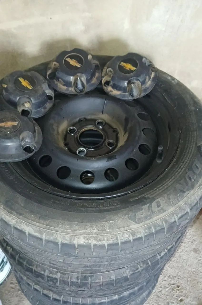 Vendo pneus com rodas  - Foto 3
