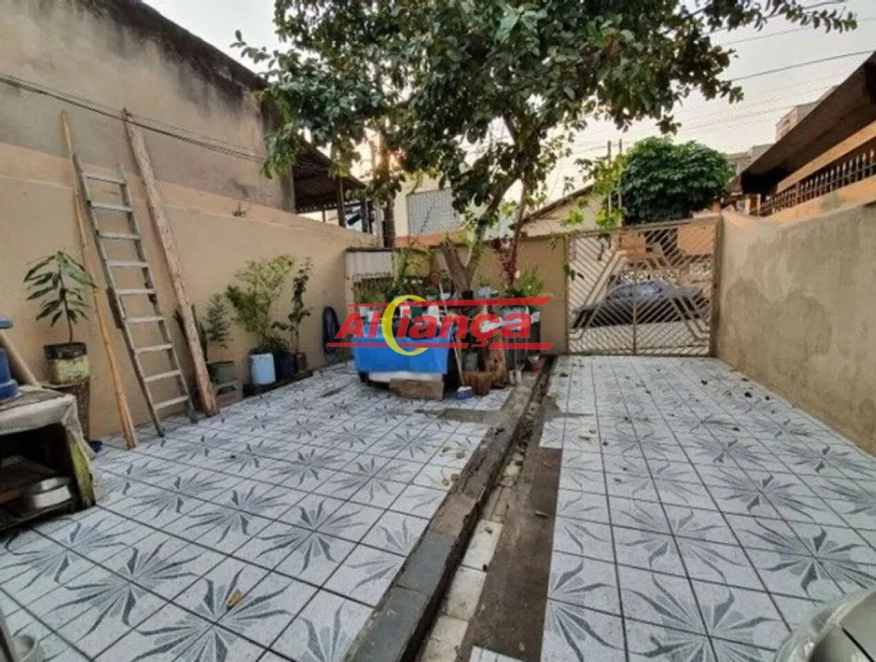 CASA TERREA CENTRO DE GUARULHOS PROX A PAULO FACCINI