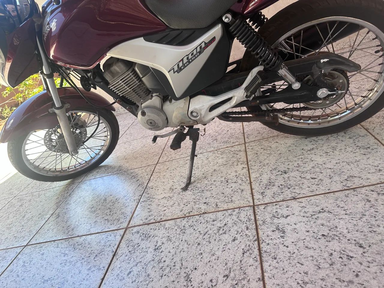CG 150  - Foto 3