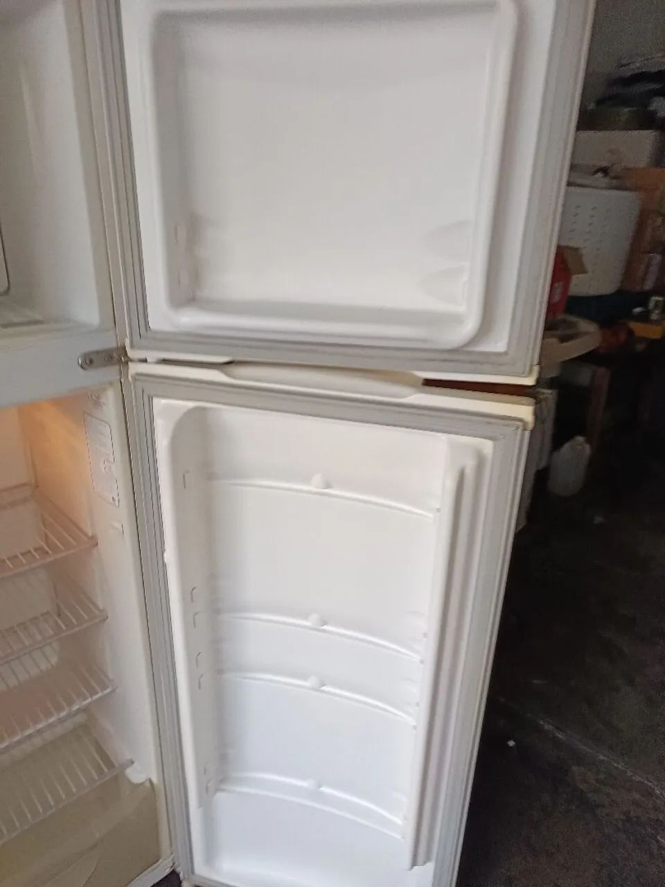 Vende Geladeira Consul Frost Free Bi Plex  - Foto 4