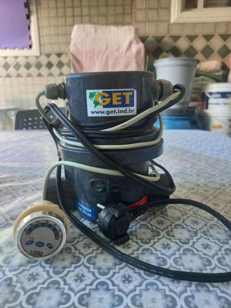 Aquecedor elétrico de água para banheiras e hidromassagem. 