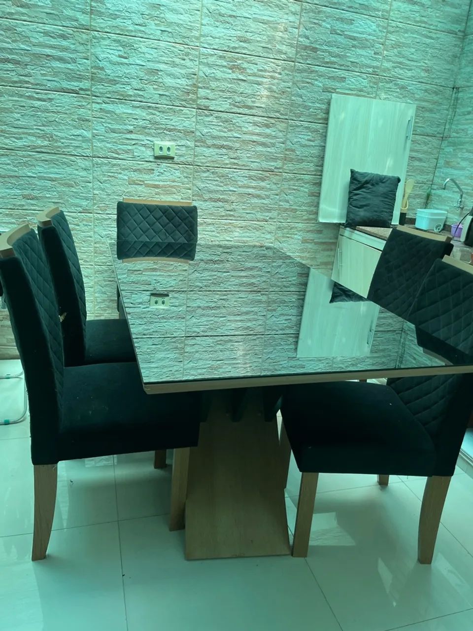 Mesa com cadeiras