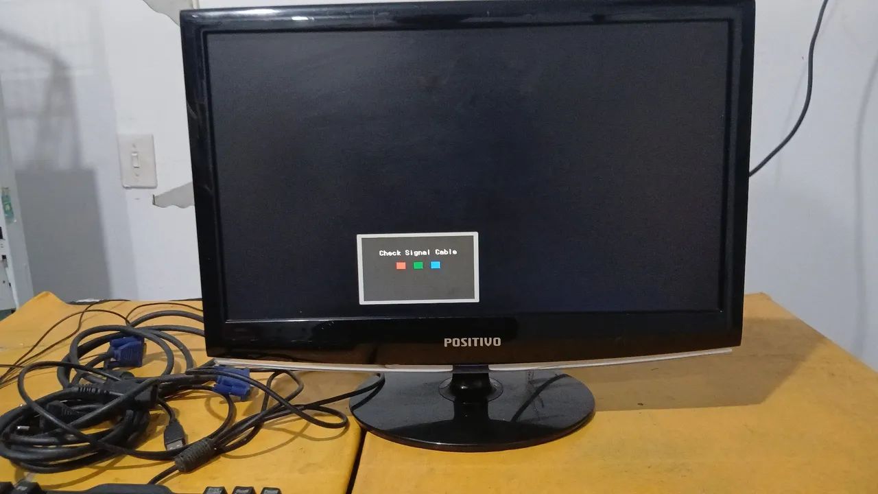 Monitor teclado e caixinha 210$ CAMAÇARI  - Foto 2
