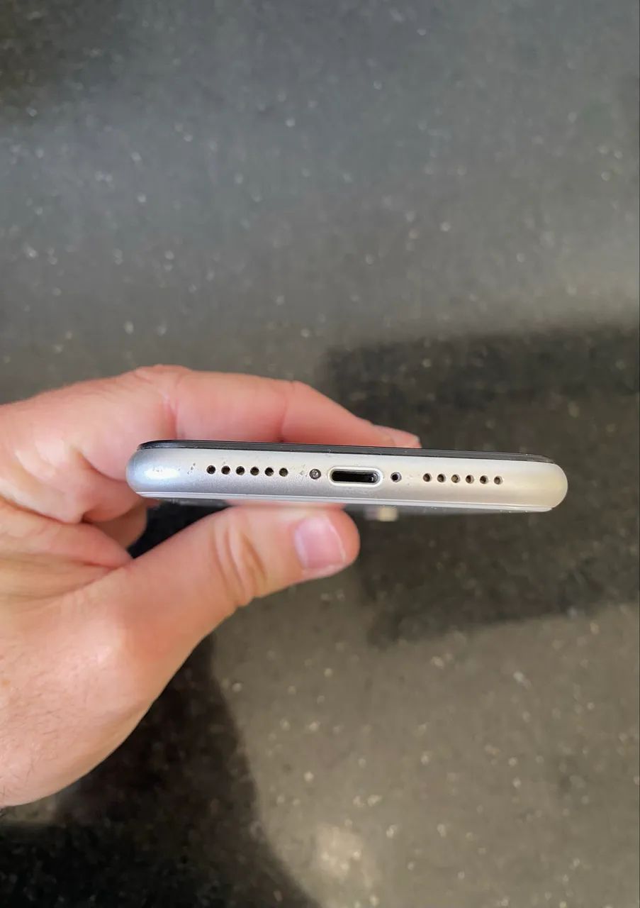 iPhone XR 128gb branco - Descrição  - Foto 3