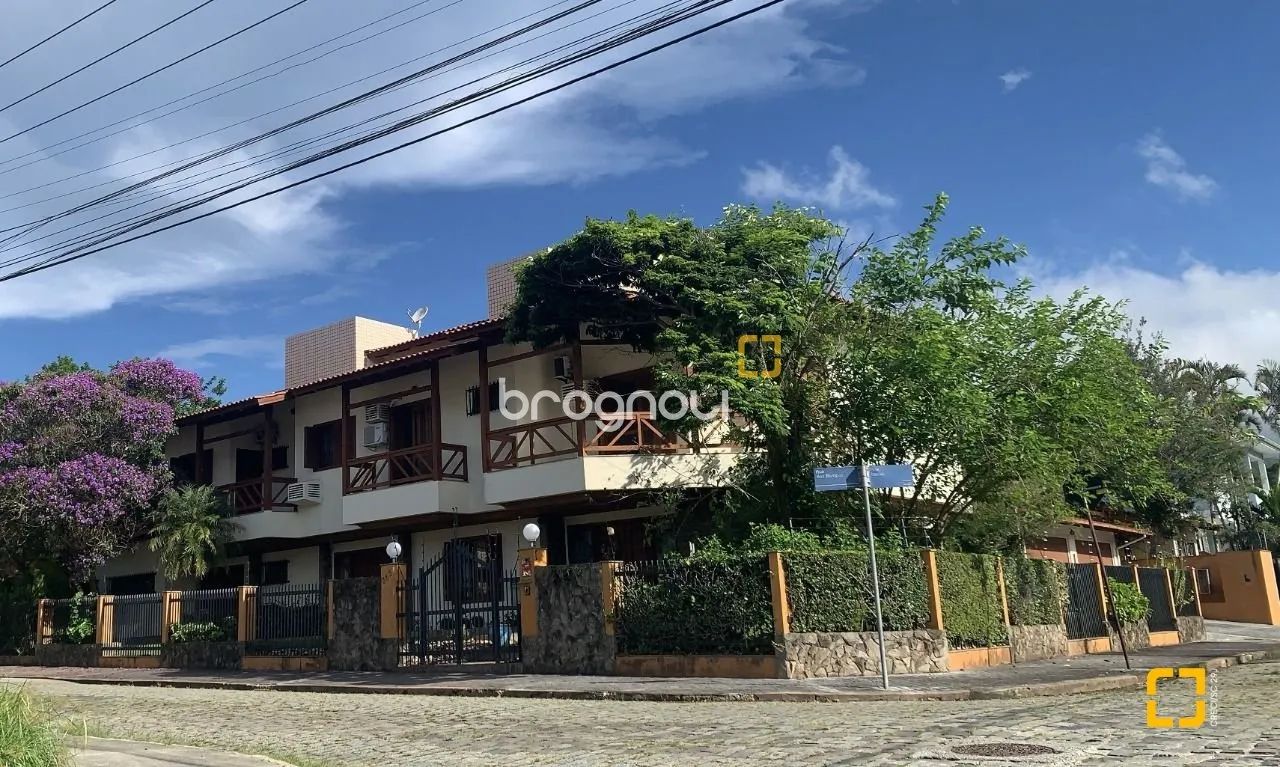 Casa de Alto Padrão no Parque São Jorge - Itacorubi