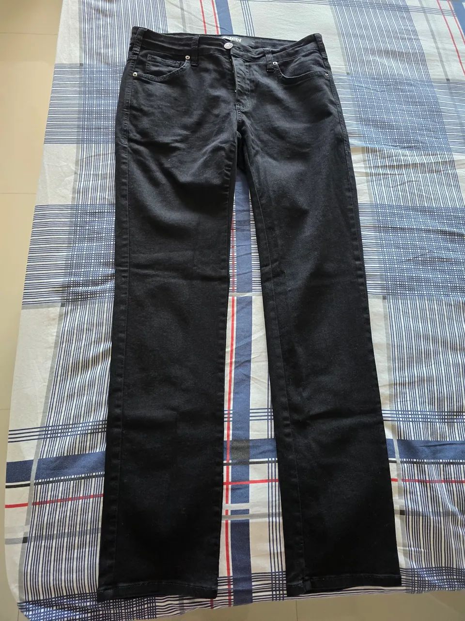 Calça jeans reta preta colcci