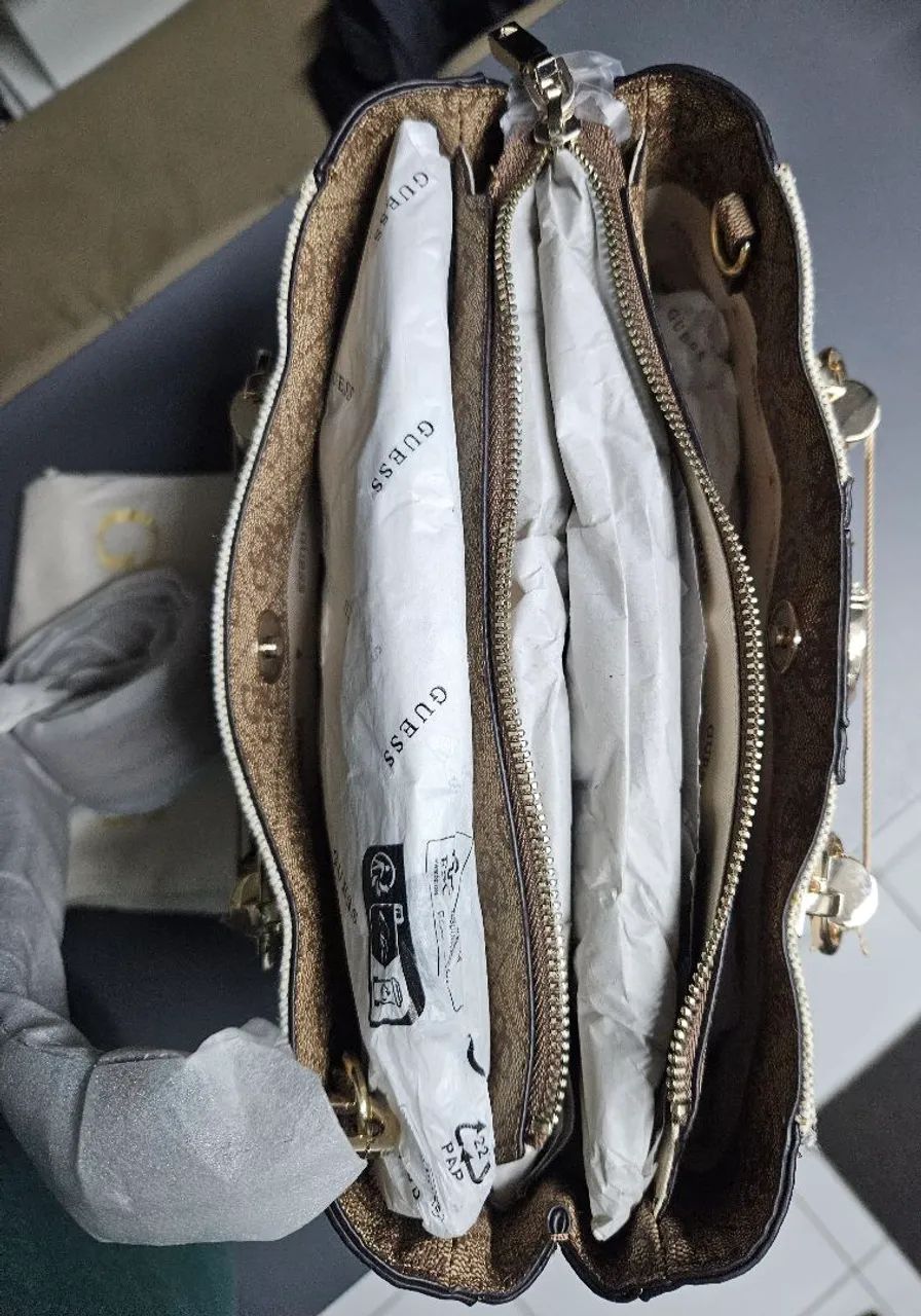 Bolsa Guess Original Nunca Usada - Foto 3