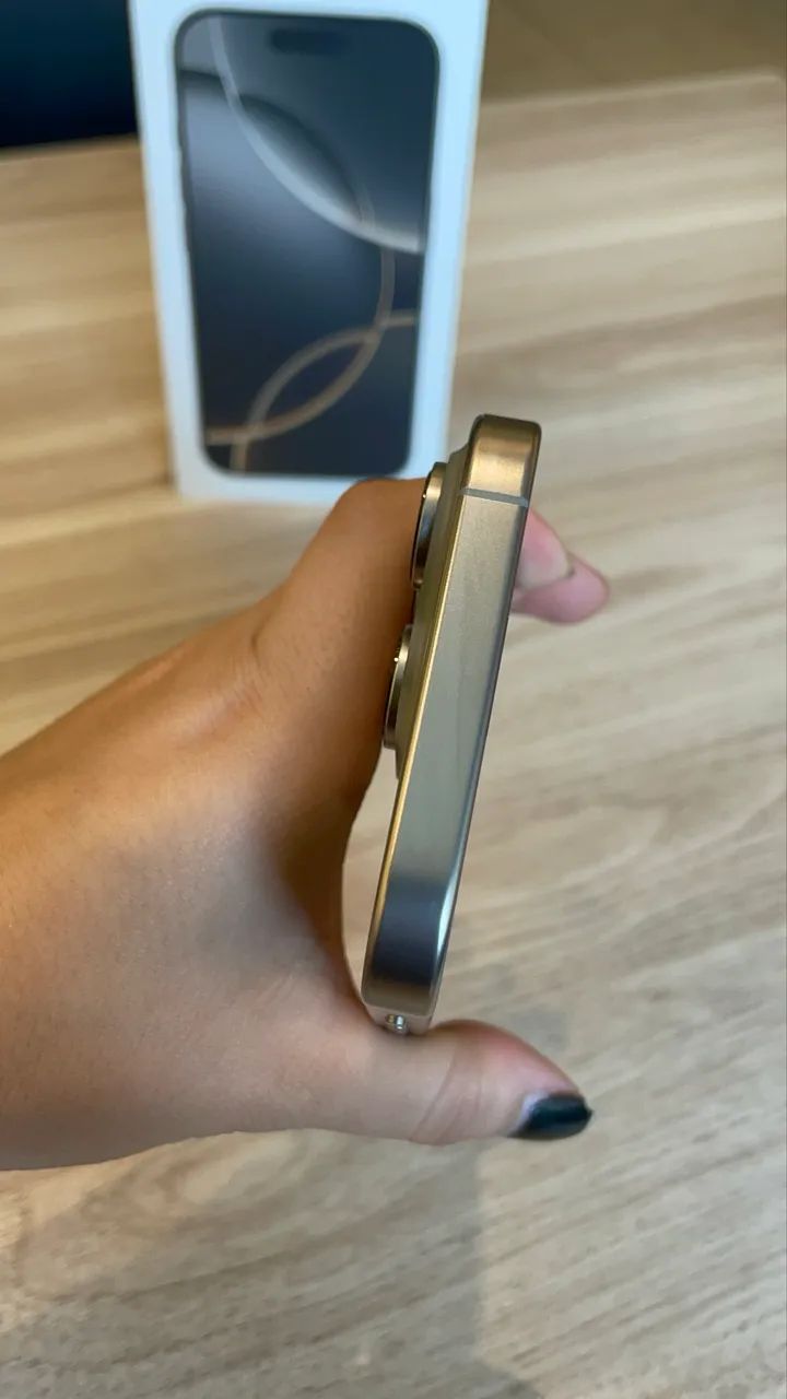 iPhone 16 Pro 128Gb Natural 93% - Foto 3