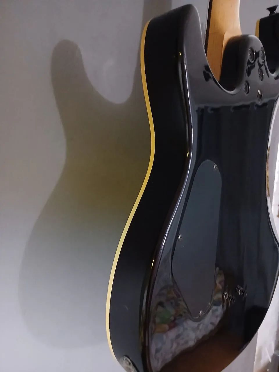 Guitarra Peavey Predator Plus EXP - Foto 2