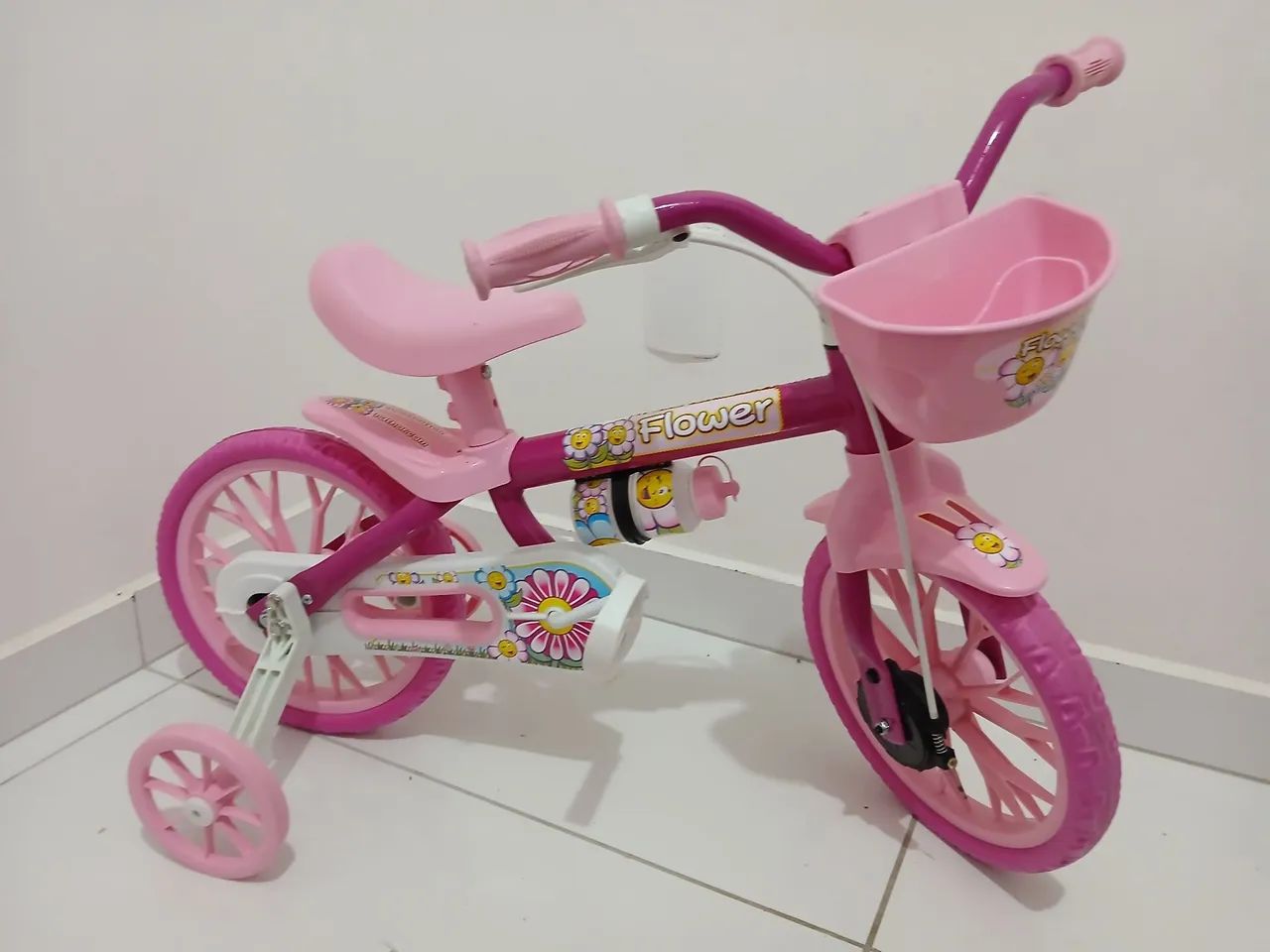 Bicicleta infantil semi nova  - Foto 2