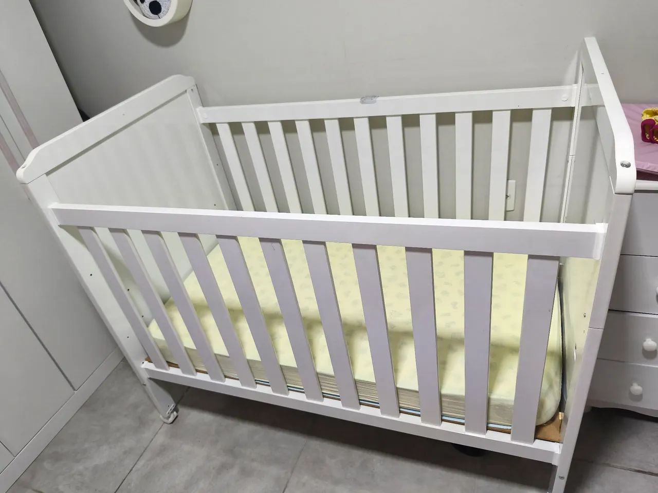Berço tipo americano com colchão muito novo