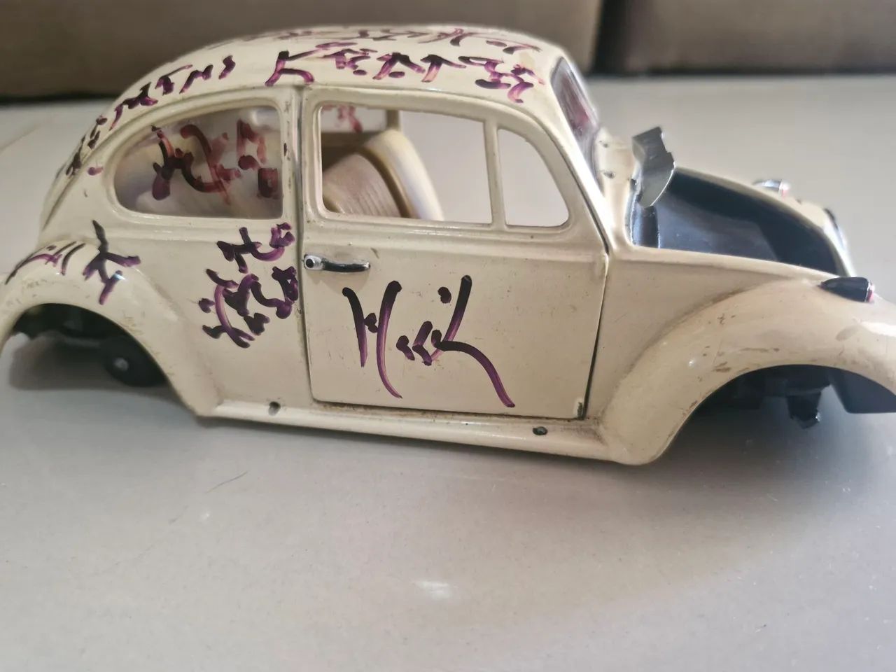 Antiguidade- retirada peças ou restauro - fusca antigo metal - Foto 6