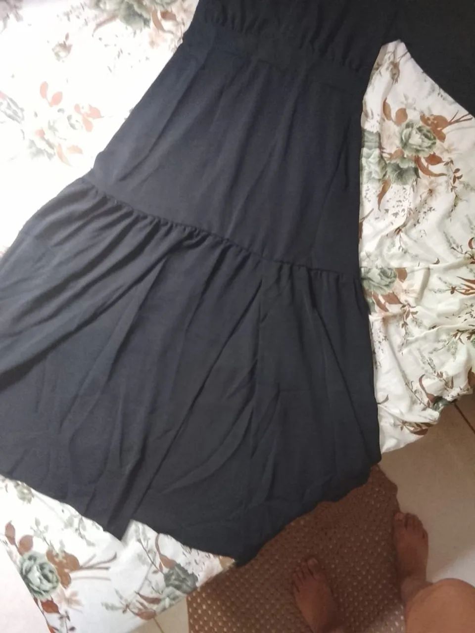 Vestido Preto Longo com Aberturas  - Foto 3