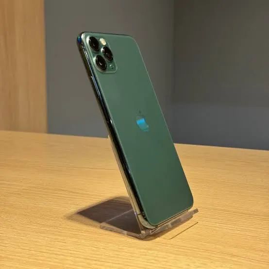 IPHONE 11 PRO MAX VERDE RELÍQUIA