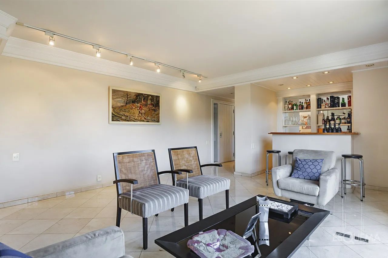 Apartamento de 251 m² com 3 suítes e excelente planta no Real Parque - Foto 4
