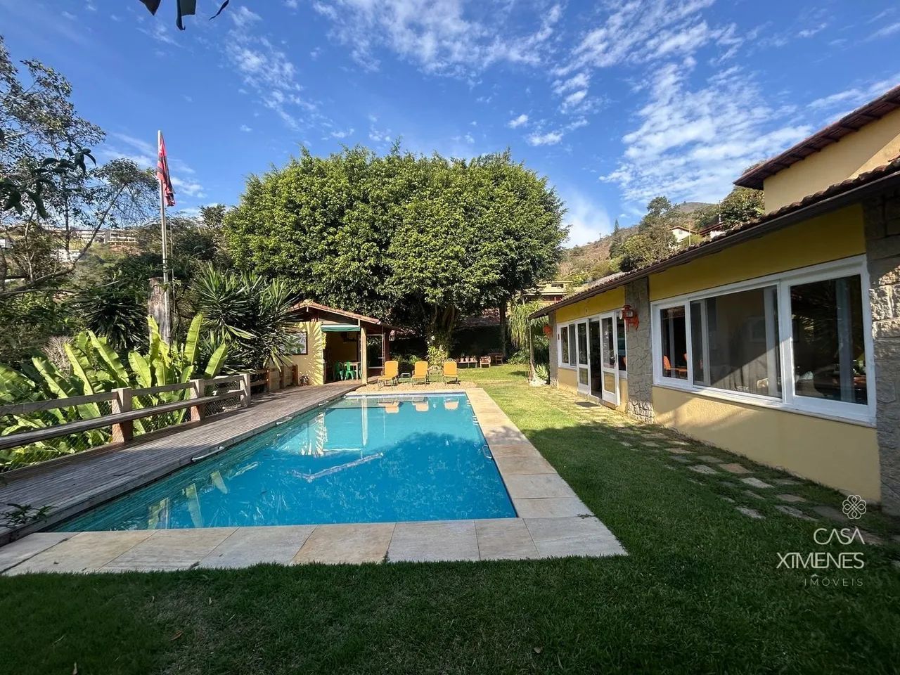 Casa com quatro quartos e ampla área externa em Nogueira, Petrópolis - Foto 5