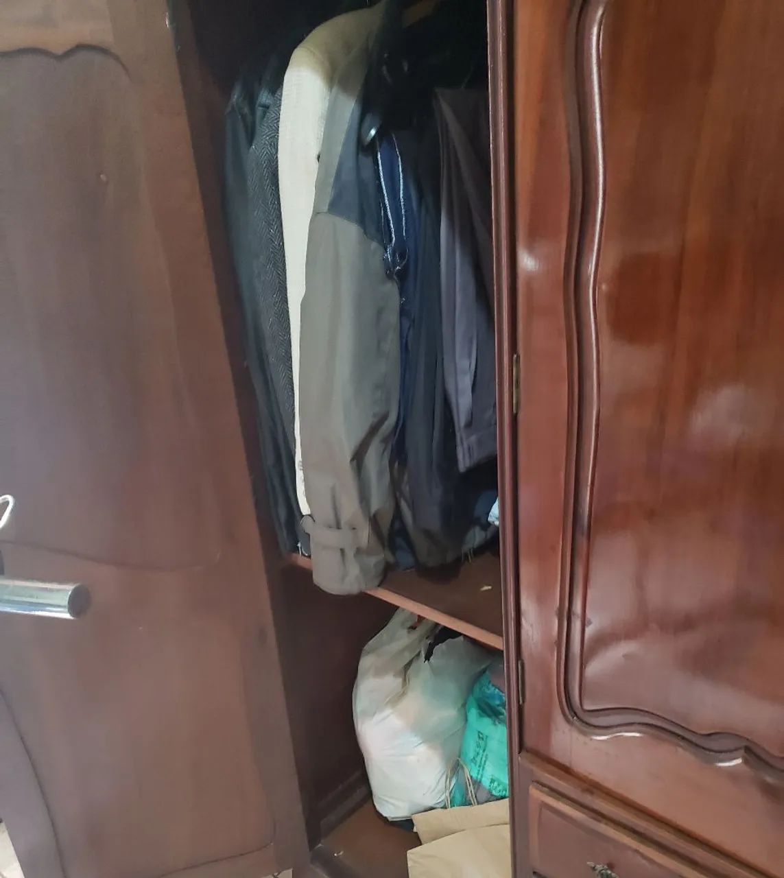Guarda-roupa clássico em madeira maciça Provençal  - Foto 3