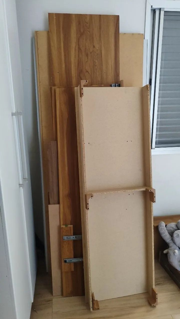 Guarda roupa duas portas com espelho  - Foto 3