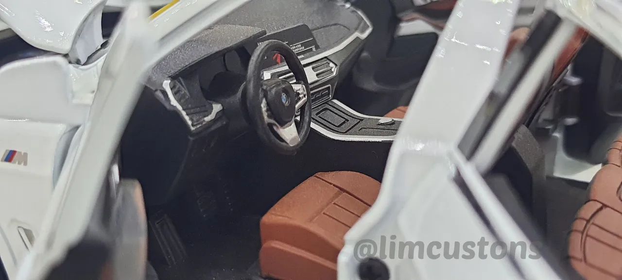 Miniatura 1:24 -BMW X5 Branco perolado  - Foto 3