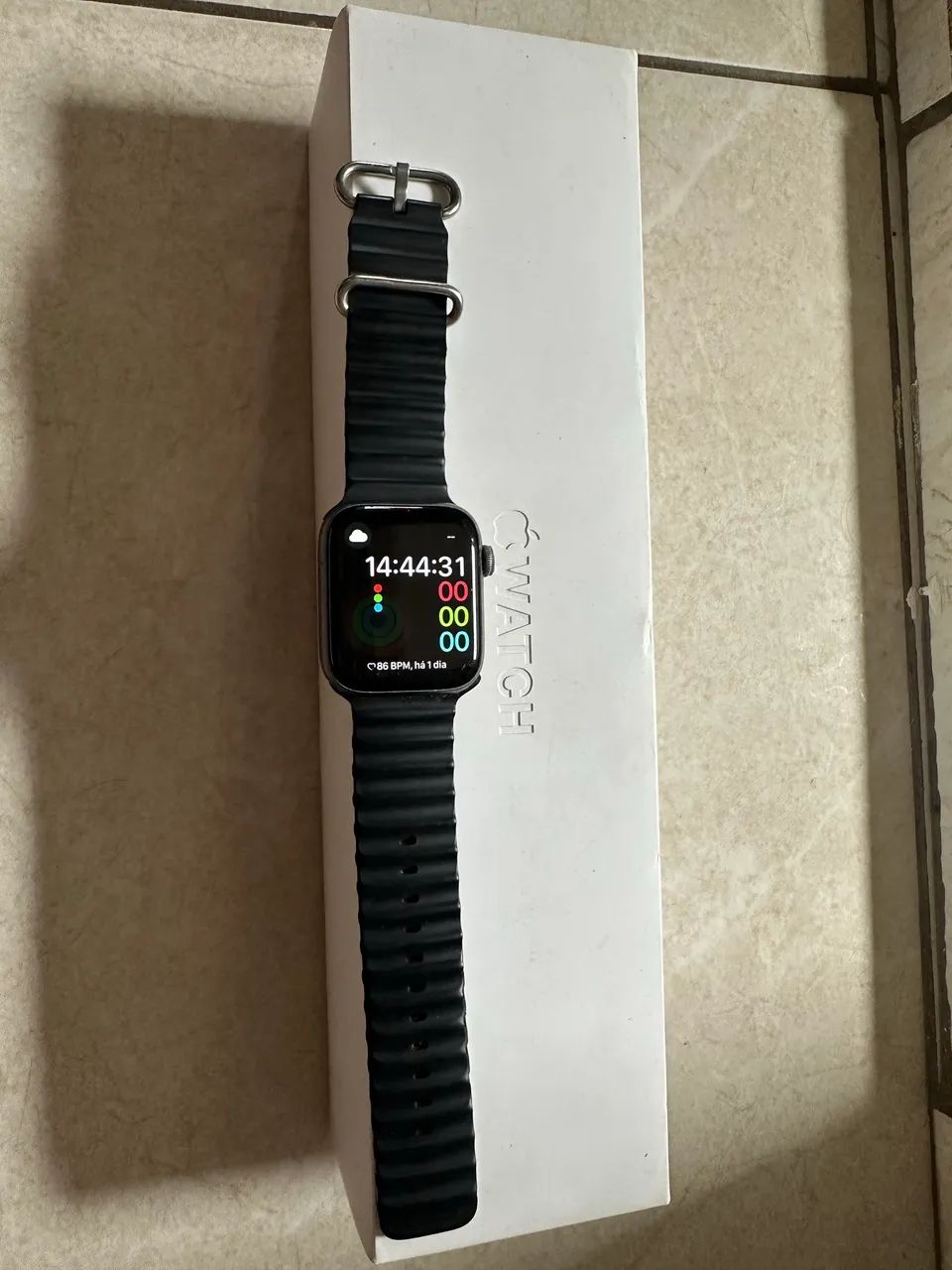 Apple Watch série 4 em perfeito estado