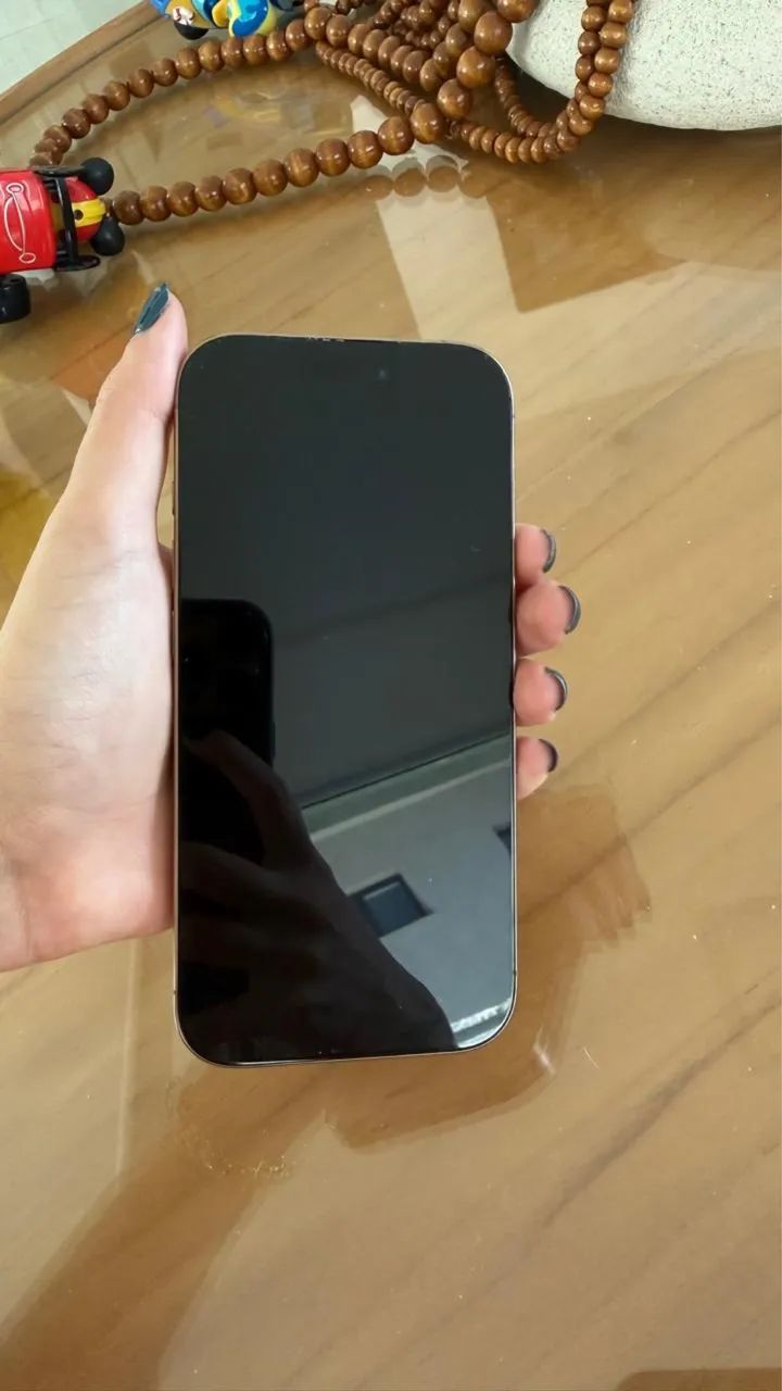 iPhone 16 pro - Foto 2