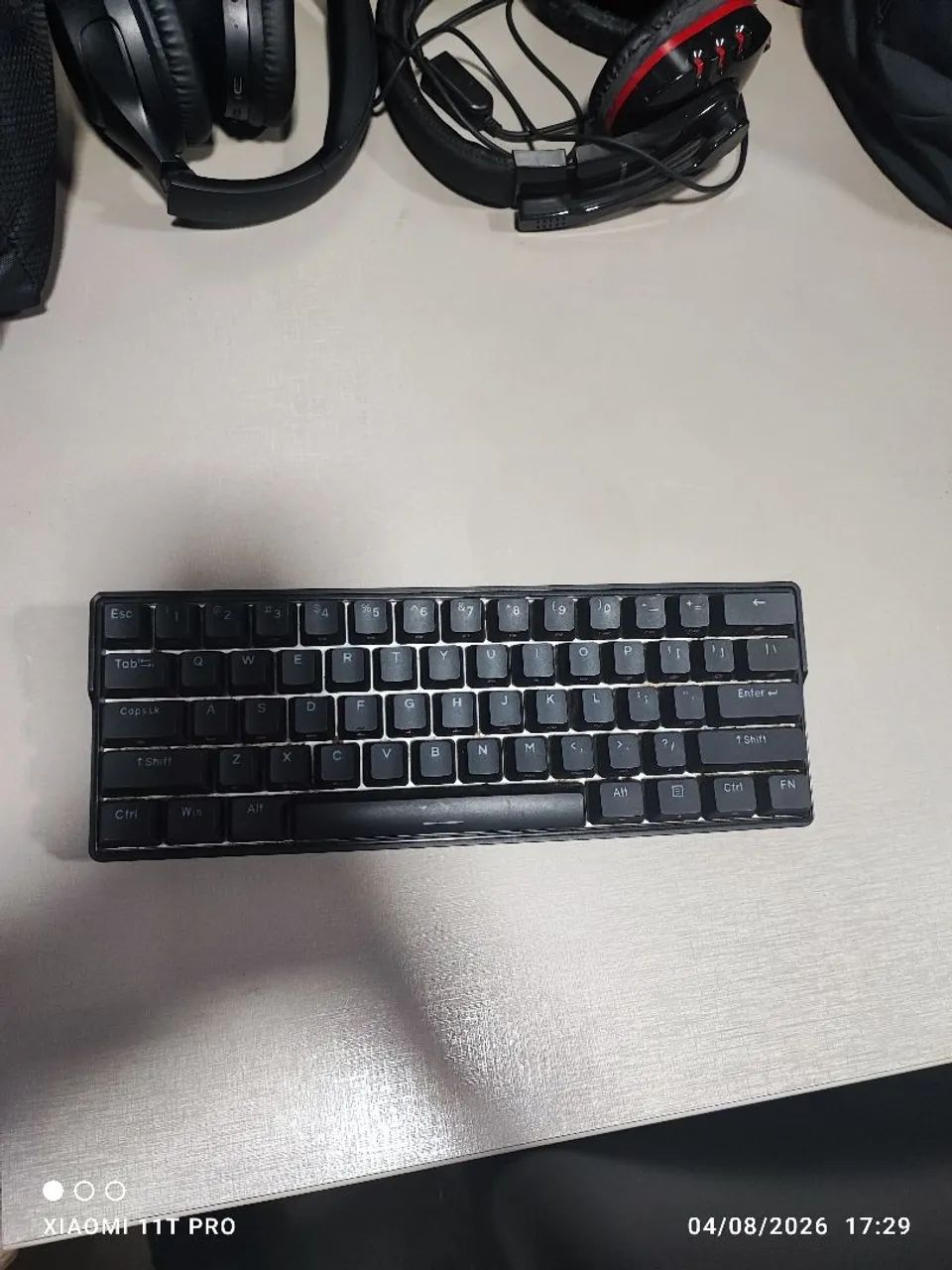 TECLADO MECÂNICO 60%