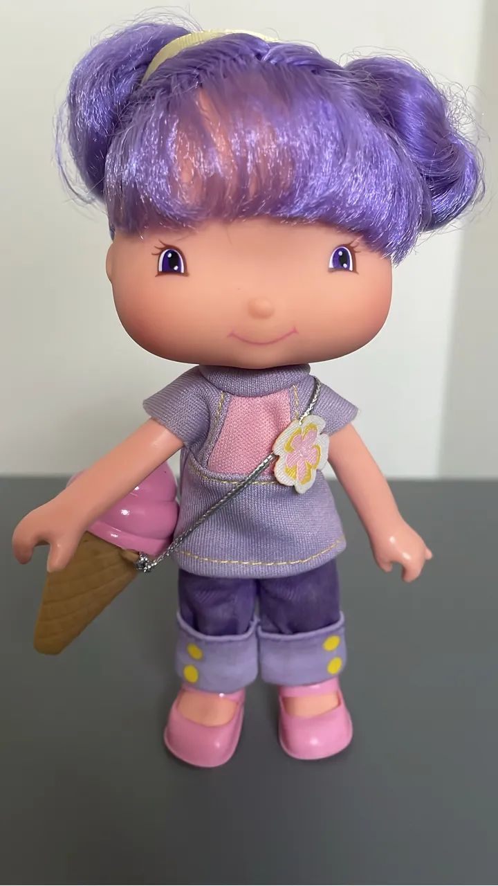 Boneca moranguinho florzinha de pêssego 