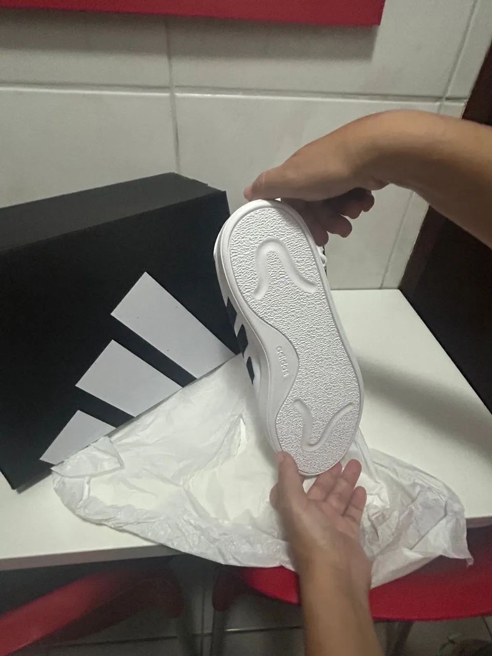 Tênis adidas.  - Foto 2