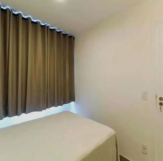 Apartamento ( 2 dormitórios ) , aluguel anual com caução e com mobília. 