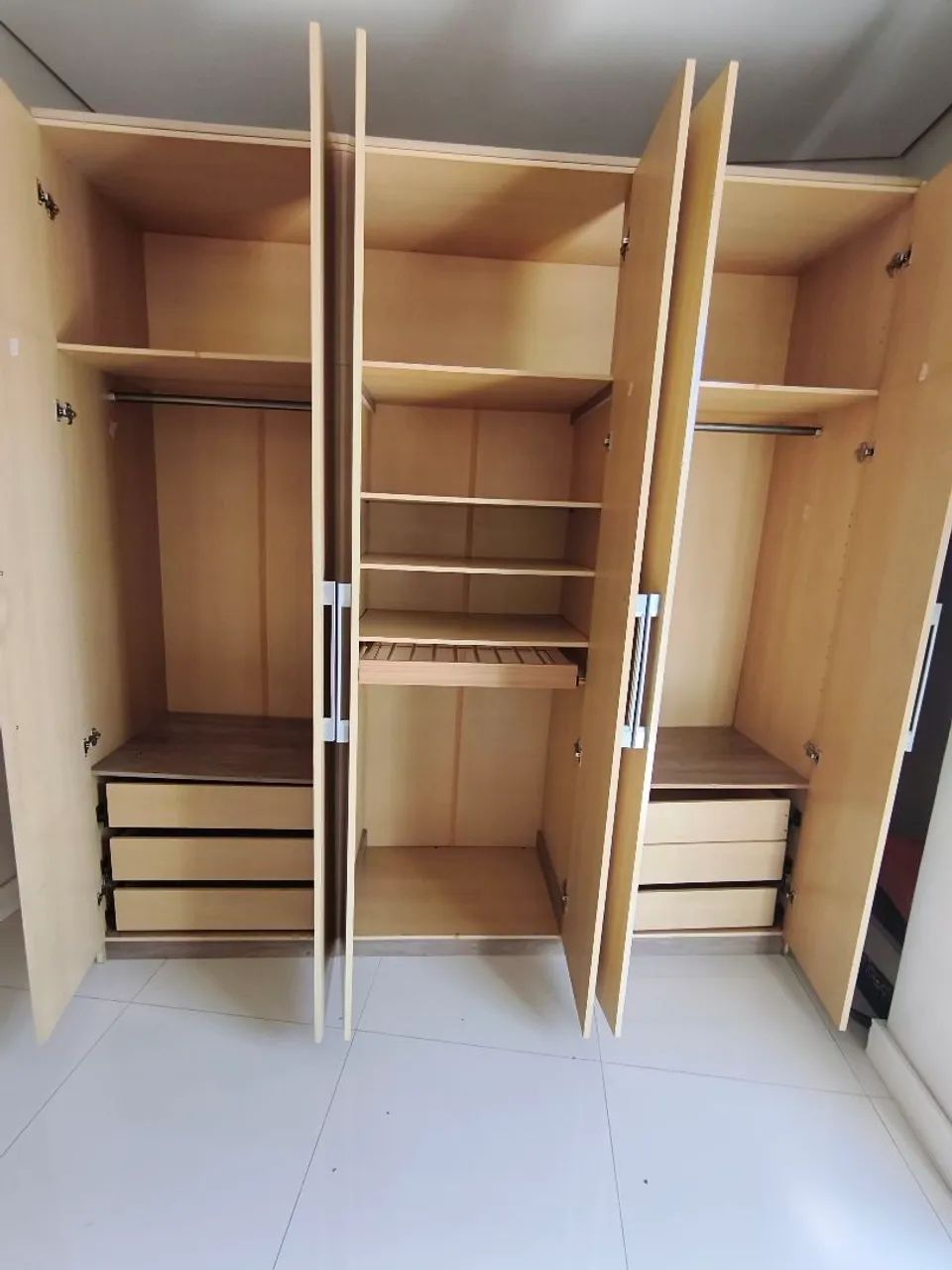 Guarda roupa casal 6 portas - Foto 2
