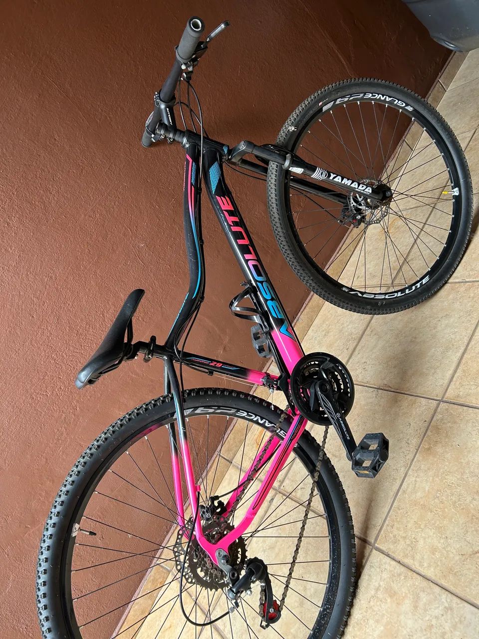 ? Bicicleta à Venda - Completa e em Ótimo Estado! - Foto 2