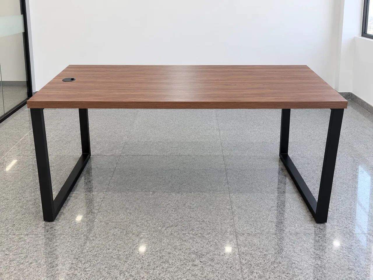 Mesa para escritório ou casa 