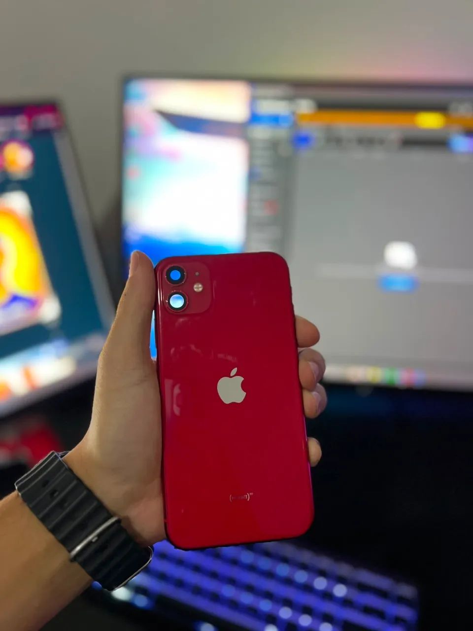 Carcaça IPhone 11 vermelha  - Foto 4