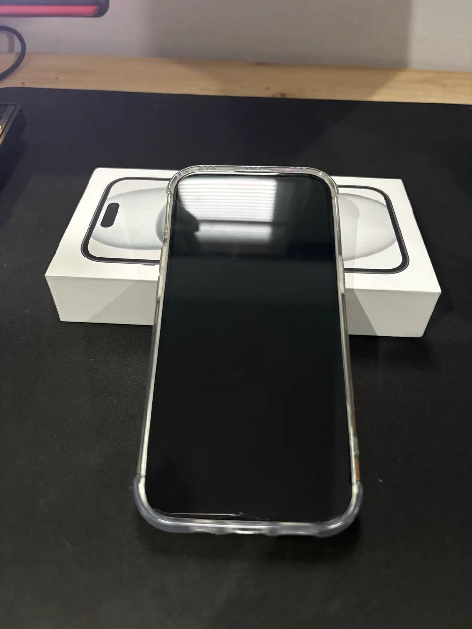 IPHONE 15 100%