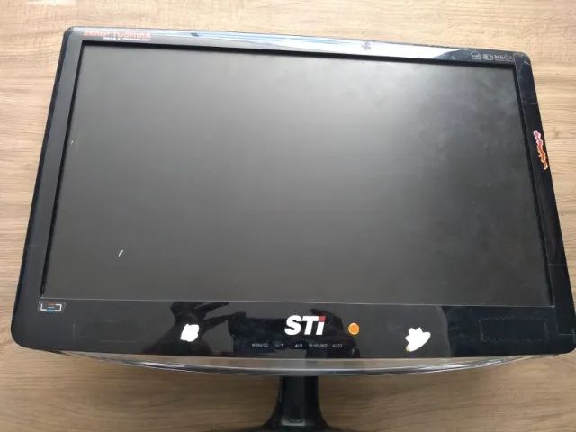 Monitor Sti 18,5 Lcd Mlc 1941W (Defeito)